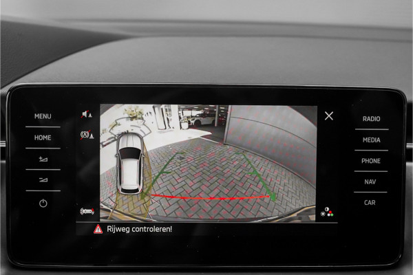 Škoda Kamiq 1.5 TSI Monte Carlo Pano Matrix LED Camera 18"