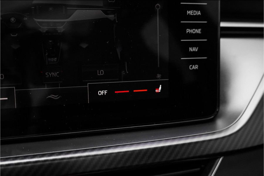 Škoda Kamiq 1.5 TSI Monte Carlo Pano Matrix LED Camera 18"