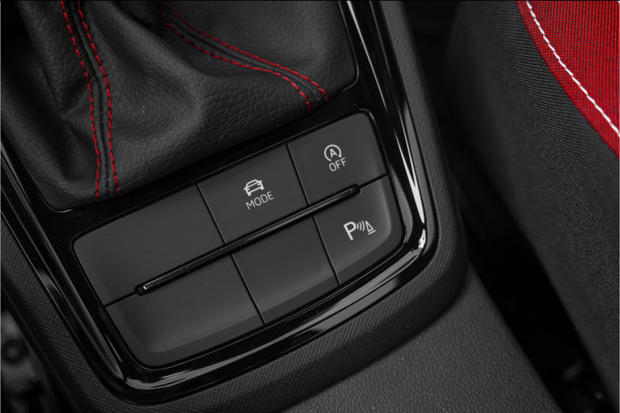 Škoda Kamiq 1.5 TSI Monte Carlo Pano Matrix LED Camera 18"