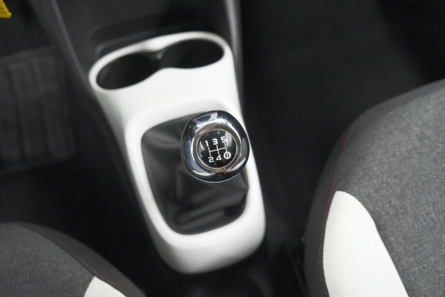 Citroën C1 1.0 VTi Feel | UNIEK! | Camera | Apple Carplay | Airco