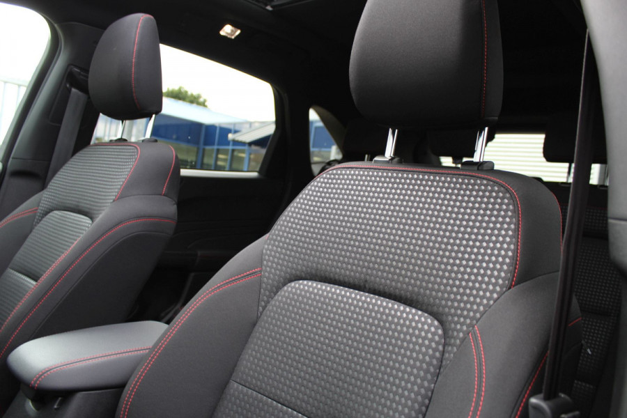 Ford Kuga 2.5 PHEV ST-Line | Trekhaak | Panoramadak | BLIS | Head-up | Winterpack