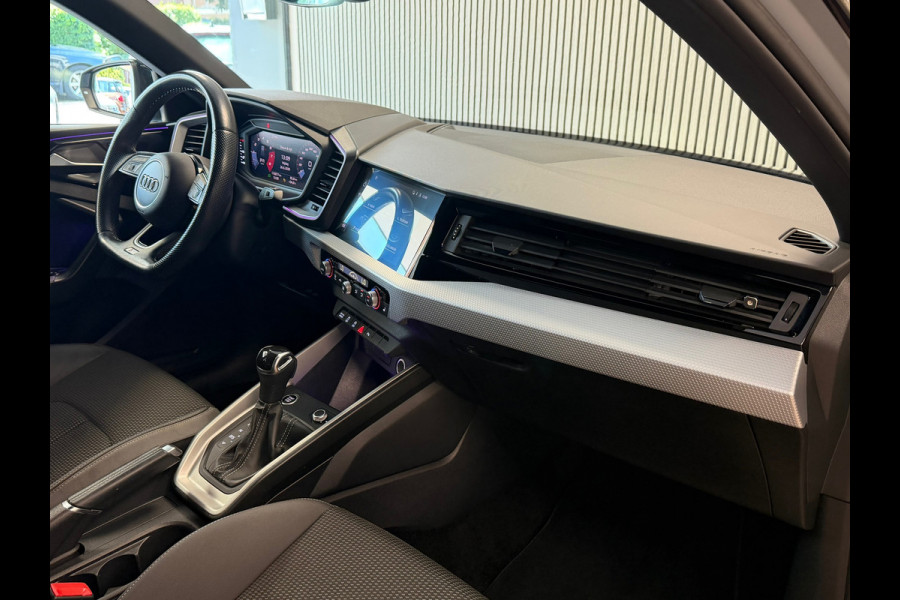 Audi A1 citycarver 30 TFSI S-Line AUT AMBIANT VERLICHTING APPLE CARPLAY PDC AIRCO KEYLESS-GO STOELVERWARMING START/STOP CRUISE