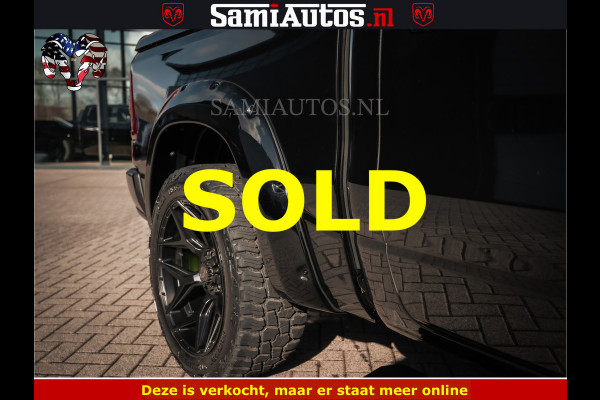 Dodge Ram SPORT | 5.7 V8 4x4 HEMI | PANORAMA DAK | GROOTSCHERM 12 INCH | LPG | Diamond Black Pearl | CREW CAB | DUBBELE CABINE | 5 PERSOONS | DC | VOORRAAD NR 2554 - 6048 | De specialist in Amerikaanse pick‑ups in Nederland en Europa.