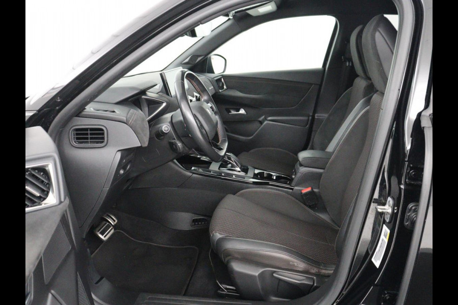 DS DS 3 Crossback E-Tense Performance Line+ 50 kWh | SOH 92,3% | Warmtepomp | Matrix LED | Alcantara | Side Assist | Camera | Carplay | Keyless | Navigatie | DAB | Climate control | Cruise control