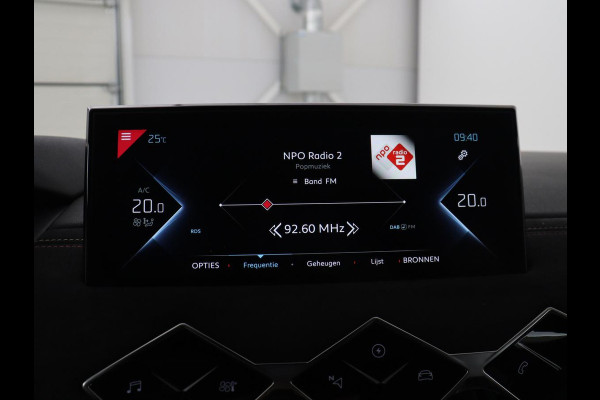 DS DS 3 Crossback E-Tense Performance Line+ 50 kWh | SOH 92,3% | Warmtepomp | Matrix LED | Alcantara | Side Assist | Camera | Carplay | Keyless | Navigatie | DAB | Climate control | Cruise control