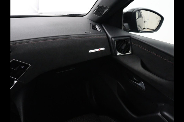 DS DS 3 Crossback E-Tense Performance Line+ 50 kWh | SOH 92,3% | Warmtepomp | Matrix LED | Alcantara | Side Assist | Camera | Carplay | Keyless | Navigatie | DAB | Climate control | Cruise control