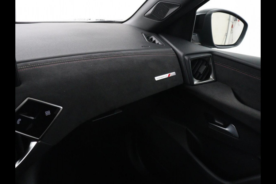 DS DS 3 Crossback E-Tense Performance Line+ 50 kWh | SOH 92,3% | Warmtepomp | Matrix LED | Alcantara | Side Assist | Camera | Carplay | Keyless | Navigatie | DAB | Climate control | Cruise control