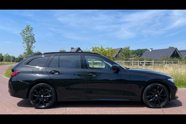 BMW 3 Serie Touring 318i Facelift model | Sportstoelen | 19 Inch | NL-Auto |