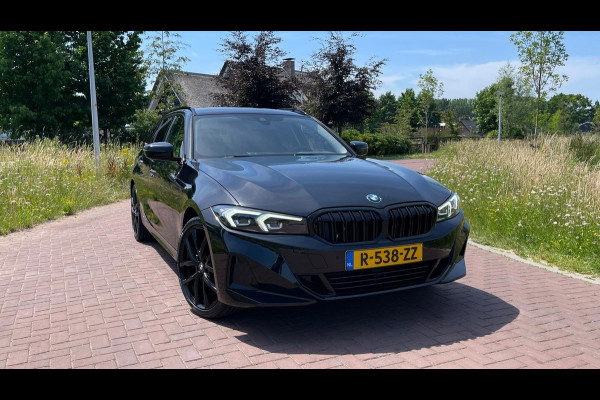 BMW 3 Serie Touring 318i Facelift model | Sportstoelen | 19 Inch | NL-Auto |