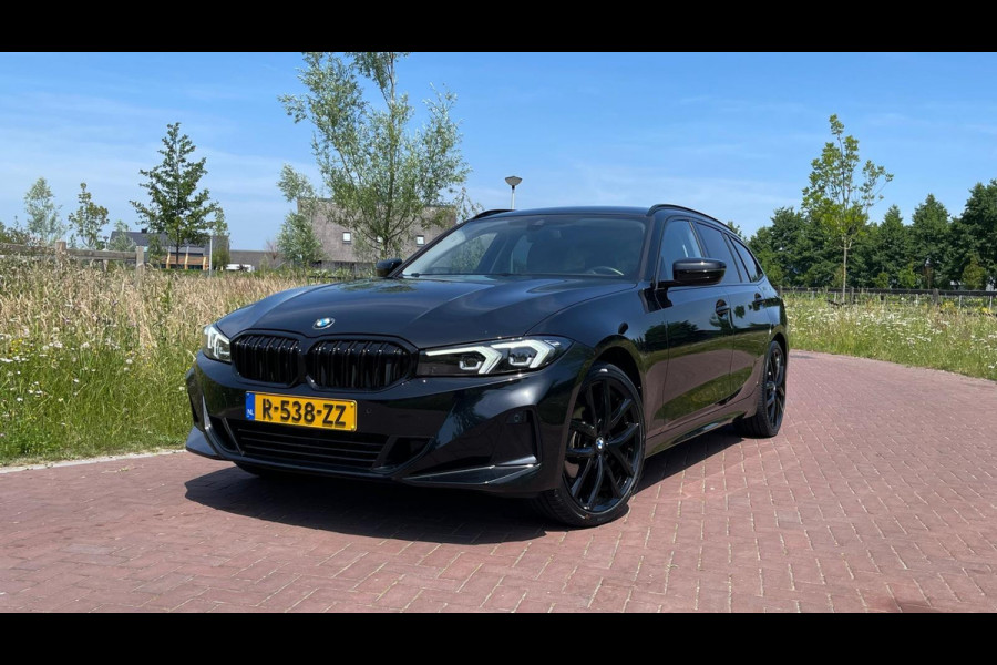 BMW 3 Serie Touring 318i Facelift model | Sportstoelen | 19 Inch | NL-Auto |