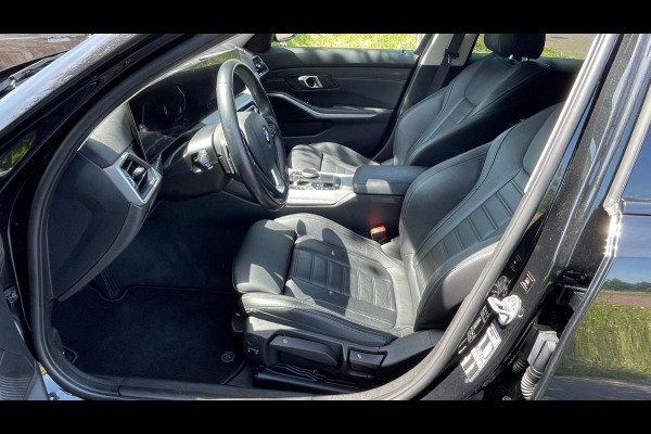 BMW 3 Serie Touring 318i Facelift model | Sportstoelen | 19 Inch | NL-Auto |