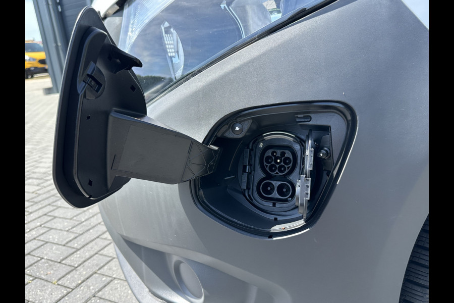 Mercedes-Benz eVito 66 kWh / FULL ELECTRIC / SOH 93% / L2H1 / 43.007 KM / INRICHTING / 1e EIG. / CAMERA / 3-ZITS / CRUISE