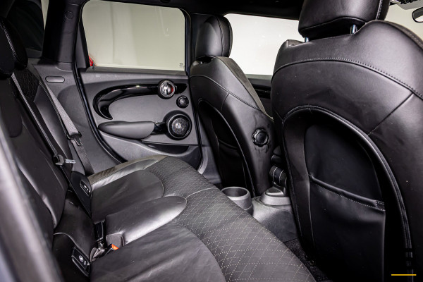 MINI 5-deurs 2.0 Cooper S Chili|Pano|H&K|Leder|StoelV|1eig