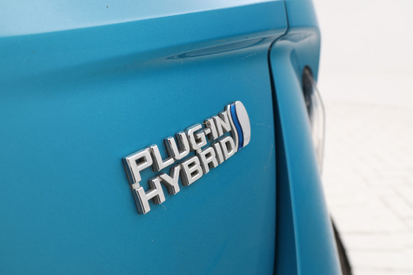 Toyota Prius 1.8 Executive Navigatie, Lmv, Climate,
