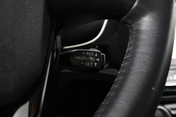 Toyota Prius 1.8 Executive Navigatie, Lmv, Climate,