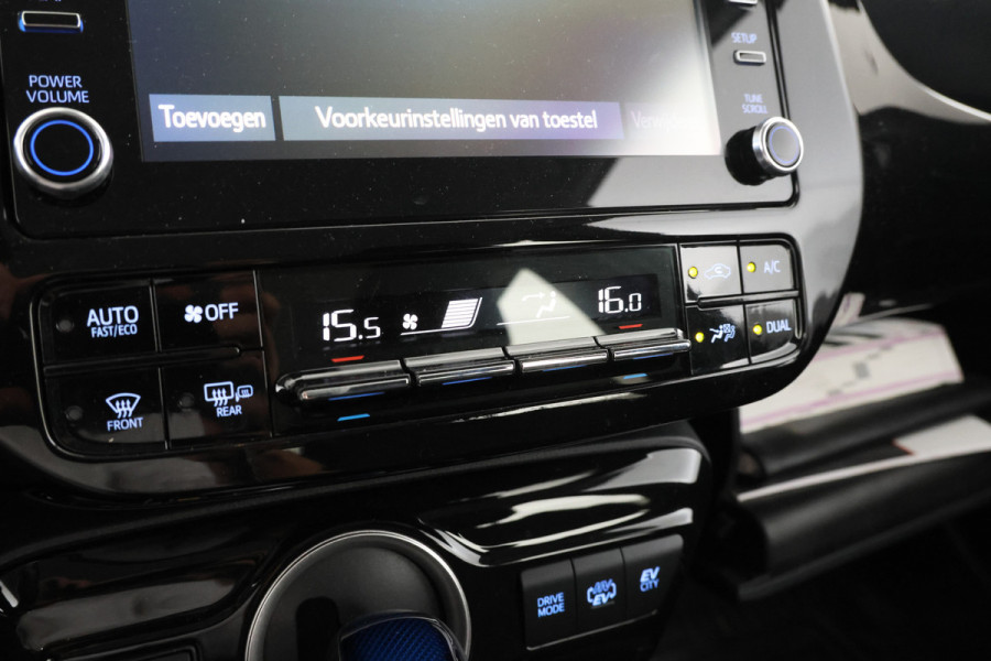 Toyota Prius 1.8 Executive Navigatie, Lmv, Climate,