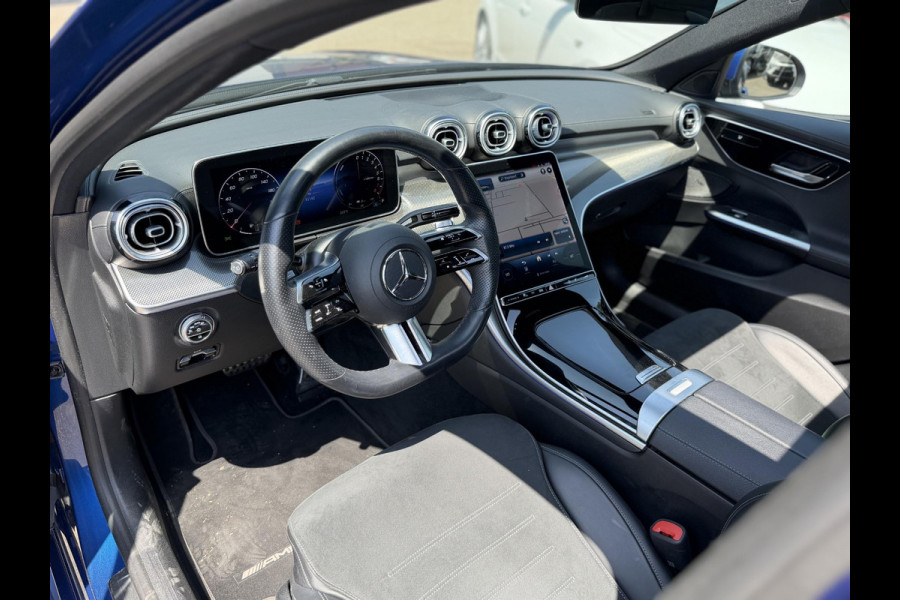 Mercedes-Benz C-Klasse 300 e AMG Line Limited PHEV | VAN € 42.900,- VOOR € 39.877,- | UW WK-VOORDEEL: € 3.023,- | PANORAMADAK | DISTRONIC (ACC) | ACHTERUITRIJCAMERA | DODEHOEKASSISTENT | AMBIENT LIGHTING | MERCEDES-DEALER ONDERHOUDEN | RIJKLAAR MET 12 MAANDEN BOVAG GARANTIE |