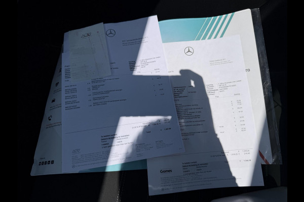 Mercedes-Benz C-Klasse 300 e AMG Line Limited PHEV | VAN € 42.900,- VOOR € 39.877,- | UW WK-VOORDEEL: € 3.023,- | PANORAMADAK | DISTRONIC (ACC) | ACHTERUITRIJCAMERA | DODEHOEKASSISTENT | AMBIENT LIGHTING | MERCEDES-DEALER ONDERHOUDEN | RIJKLAAR MET 12 MAANDEN BOVAG GARANTIE |