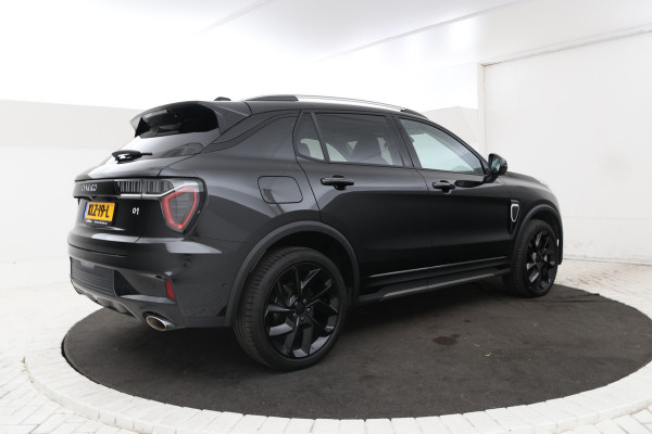 Lynk & Co 01 1.5 360 Graden, Navigatie, Climate, Full black