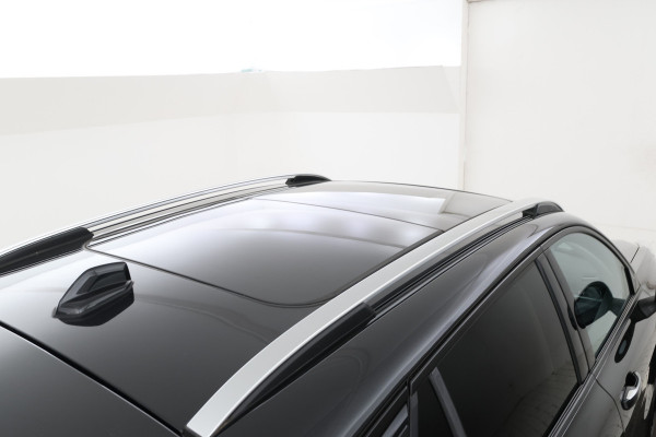 Lynk & Co 01 1.5 360 Graden, Navigatie, Climate, Full black