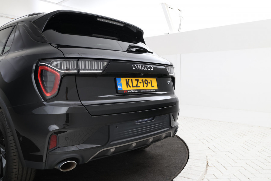 Lynk & Co 01 1.5 360 Graden, Navigatie, Climate, Full black