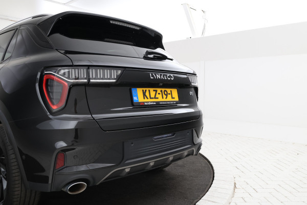Lynk & Co 01 1.5 360 Graden, Navigatie, Climate, Full black