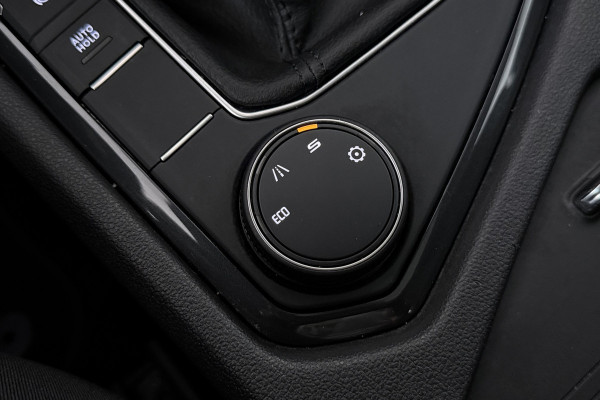 Seat Tarraco 1.5 TSI FR Business Intense 7p. (PANORAMADAK, TREKHAAK WEGKLAPBAAR, STOEL-/STUURVERWARMING, 360 CAMERA, MEMORY SEATS)