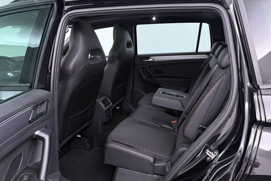 Seat Tarraco 1.5 TSI FR Business Intense 7p. (PANORAMADAK, TREKHAAK WEGKLAPBAAR, STOEL-/STUURVERWARMING, 360 CAMERA, MEMORY SEATS)