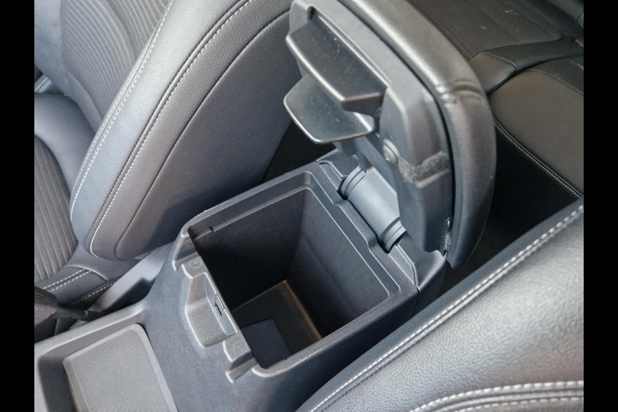 Ford Kuga 2.5 PHEV Titanium X | Wegklapbare trekhaak | Winter Pack | Camera