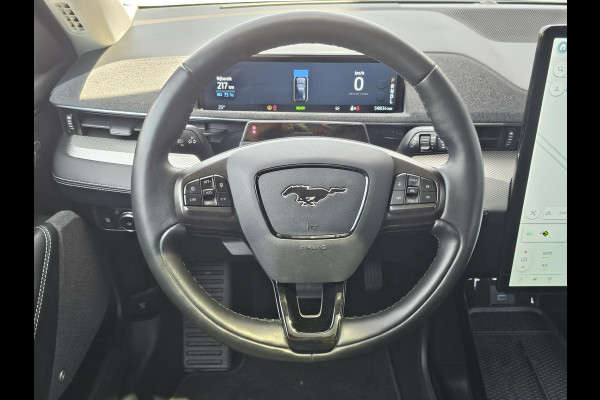 Ford Mustang Mach-E RWD 75 kWh | 59.800 KM | SOH 93% | Lederen Interieur | Technology Pack | Panorama Dak |