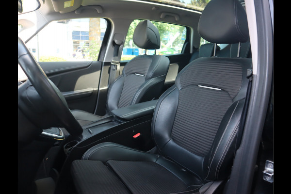 Renault Grand Scénic 1.3 TCe Bose 7p. Navi / Pano / Automaat / Camera / Pdc / Blis / Massage / 7 Zitplaatsen / Volledig onderhouden
