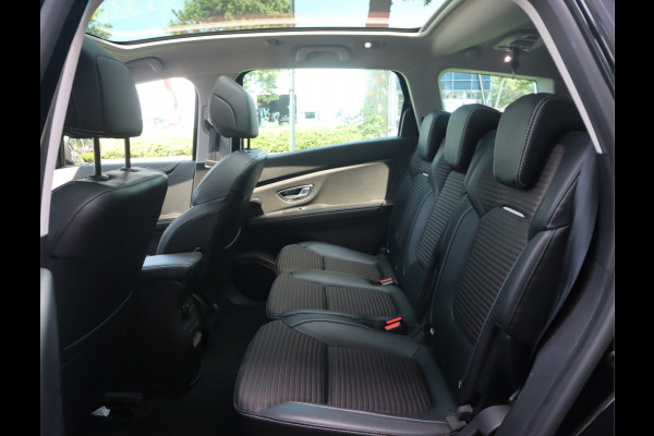 Renault Grand Scénic 1.3 TCe Bose 7p. Navi / Pano / Automaat / Camera / Pdc / Blis / Massage / 7 Zitplaatsen / Volledig onderhouden
