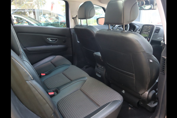 Renault Grand Scénic 1.3 TCe Bose 7p. Navi / Pano / Automaat / Camera / Pdc / Blis / Massage / 7 Zitplaatsen / Volledig onderhouden