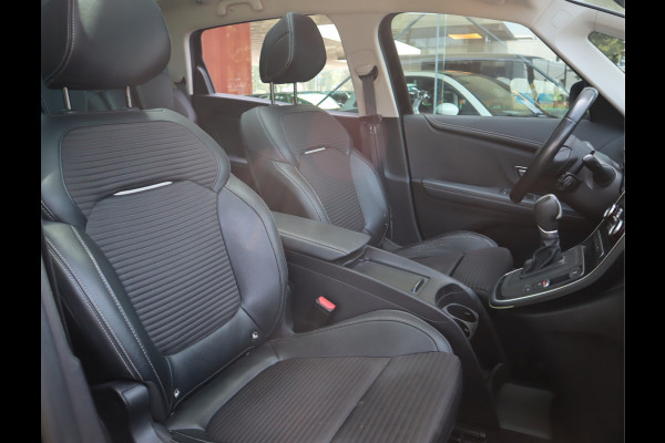 Renault Grand Scénic 1.3 TCe Bose 7p. Navi / Pano / Automaat / Camera / Pdc / Blis / Massage / 7 Zitplaatsen / Volledig onderhouden