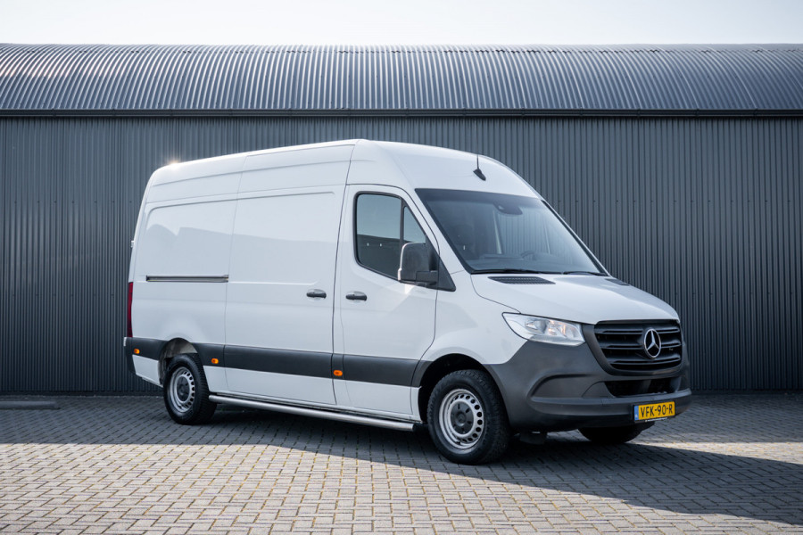 Mercedes-Benz Sprinter 311 CDI RWD L2H2 | Volledig Ingericht | Mbux | Camera | Carplay | Climatronic