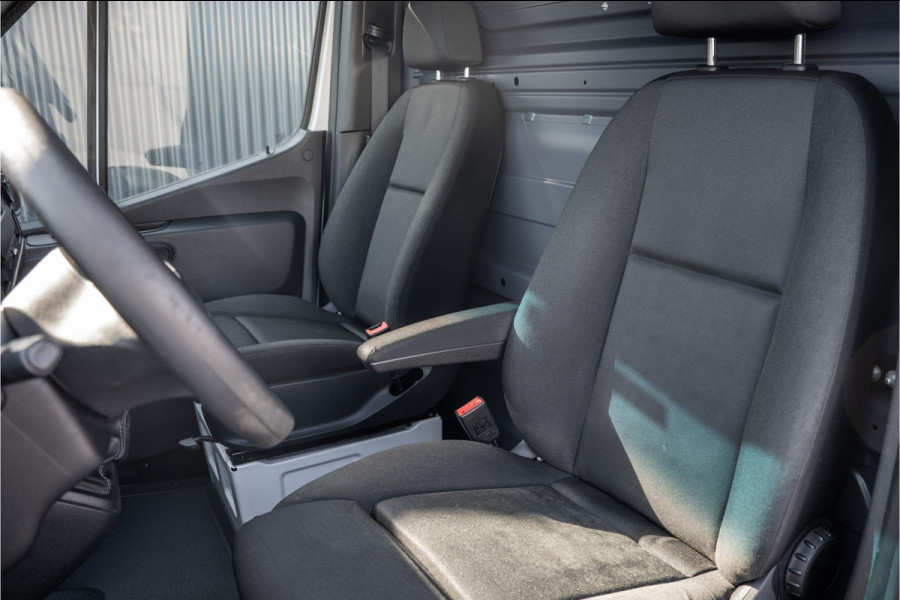Mercedes-Benz Sprinter 311 CDI RWD L2H2 | Volledig Ingericht | Mbux | Camera | Carplay | Climatronic