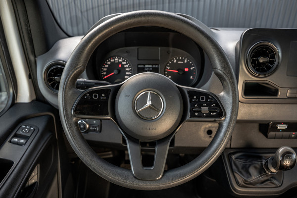 Mercedes-Benz Sprinter 311 CDI RWD L2H2 | Volledig Ingericht | Mbux | Camera | Carplay | Climatronic
