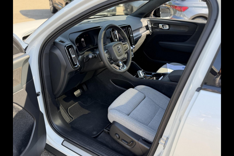 Volvo C40 Twin Motor Performance Ultra 82 kWh VAN: 32.900,- VOOR: 30.877,- UW WKVOORDEEL: 2.023,-| SOH 93% | 360 CAMERA| ELEK. STOELEN| HARMAN KARDON| BOMVOL