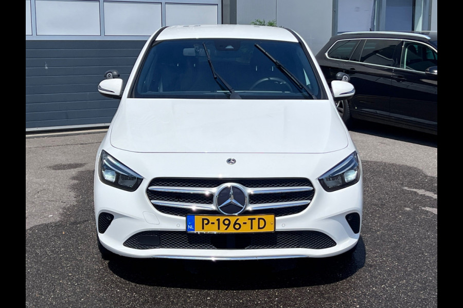 Mercedes-Benz B-Klasse 200d / AUTOMAAT / CAMERA / NAP / LEER / XENON / TELEFOON / 1e EIGENAAR