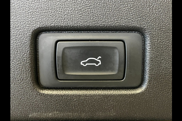 Audi Q4 e-tron 40 Launch Edition Advanced Plus 77 kWh|91%SOH|VOLLEDER|PANO|ACC|CARPLAY|CAMERA|CLIMATE+CRUISE CONTROL|NAP|NL|IN.BTW