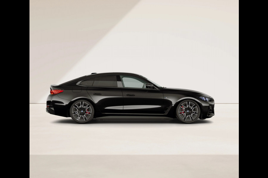 BMW i4 xDrive40 M-Sport Pro - Dak - Memory - Trekhaak - Driving Ass Prof - Head-up