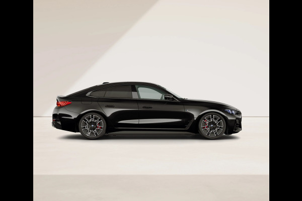 BMW i4 xDrive40 M-Sport Pro - Dak - Memory - Trekhaak - Driving Ass Prof - Head-up