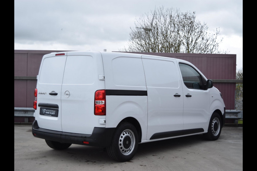 Opel Vivaro Electric L2 75 kWh | tot 8 jaar garantie | Apple Carplay | camera | dodehoekwaarschuwing | parkeersensoren voor & achter | Comfort tussenschot | laadruimtebetimmering