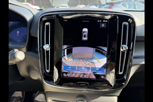 Volvo XC40 Recharge Core 70 kWh SOH: 96% VAN: 32.900,- VOOR: 30.877,- UW WKVOORDEEL: 2.023,- | DEALER ONDERHOUDEN | RIJKLAARPRIJS incl. 12mnd BOVAG