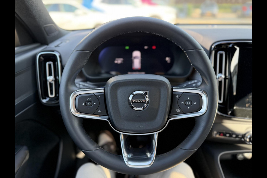 Volvo XC40 Recharge Core 70 kWh SOH: 96% VAN: 32.900,- VOOR: 30.877,- UW WKVOORDEEL: 2.023,- | DEALER ONDERHOUDEN | RIJKLAARPRIJS incl. 12mnd BOVAG