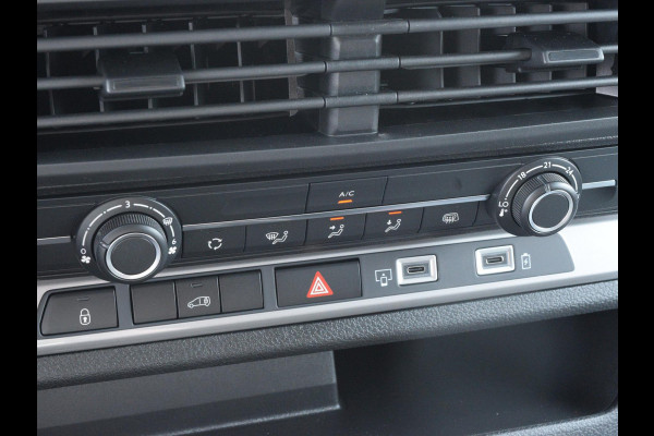 Opel Vivaro Electric L2 75 kWh | tot 8 jaar garantie | laadruimtebetimmering | dodehoek detectie | Apple Carplay | camera | parkeersensoren voor & achter | Comfort scheidingswand | rijklaarprijs