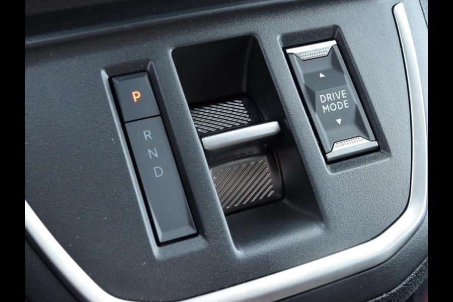 Opel Vivaro Electric L2 75 kWh | tot 8 jaar garantie | laadruimtebetimmering | dodehoek detectie | Apple Carplay | camera | parkeersensoren voor & achter | Comfort scheidingswand | rijklaarprijs