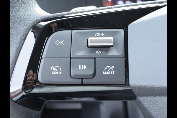 Opel Vivaro Electric L2 75 kWh | tot 8 jaar garantie | laadruimtebetimmering | dodehoek detectie | Apple Carplay | camera | parkeersensoren voor & achter | Comfort scheidingswand | rijklaarprijs