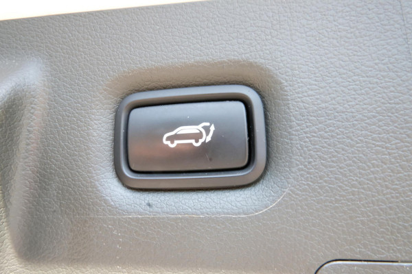 Hyundai Santa Fe 1.6 T-GDI PHEV Premium Plus Sky 265pk | Trekhaak | Schuif-Kantel dak | Krell Audio | 360°C Camera