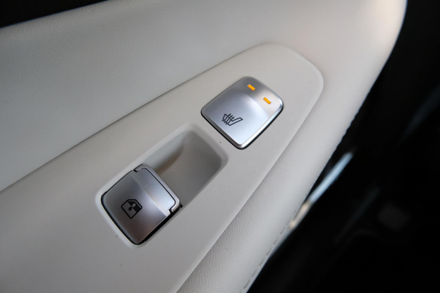 Hyundai Santa Fe 1.6 T-GDI PHEV Premium Plus Sky 265pk | Trekhaak | Schuif-Kantel dak | Krell Audio | 360°C Camera